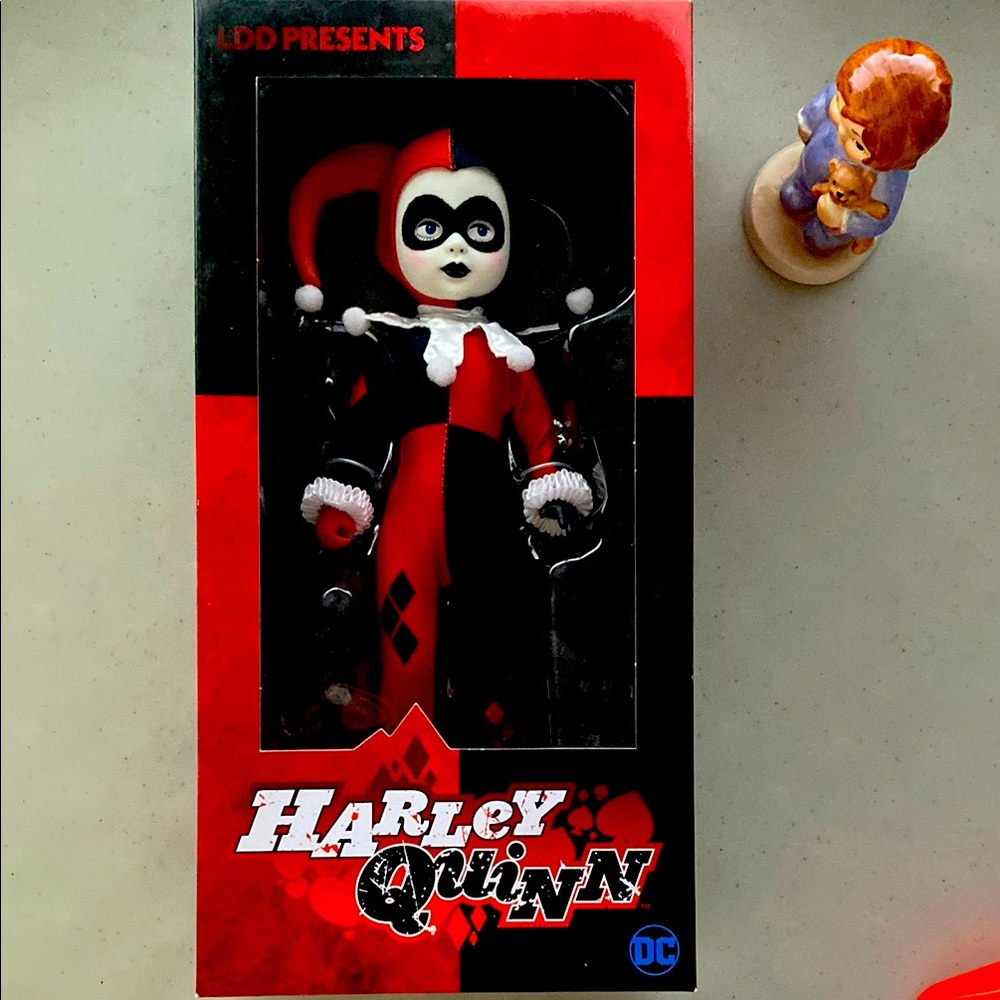 Living Dead Dolls Presents DC Classic Harley Quinn